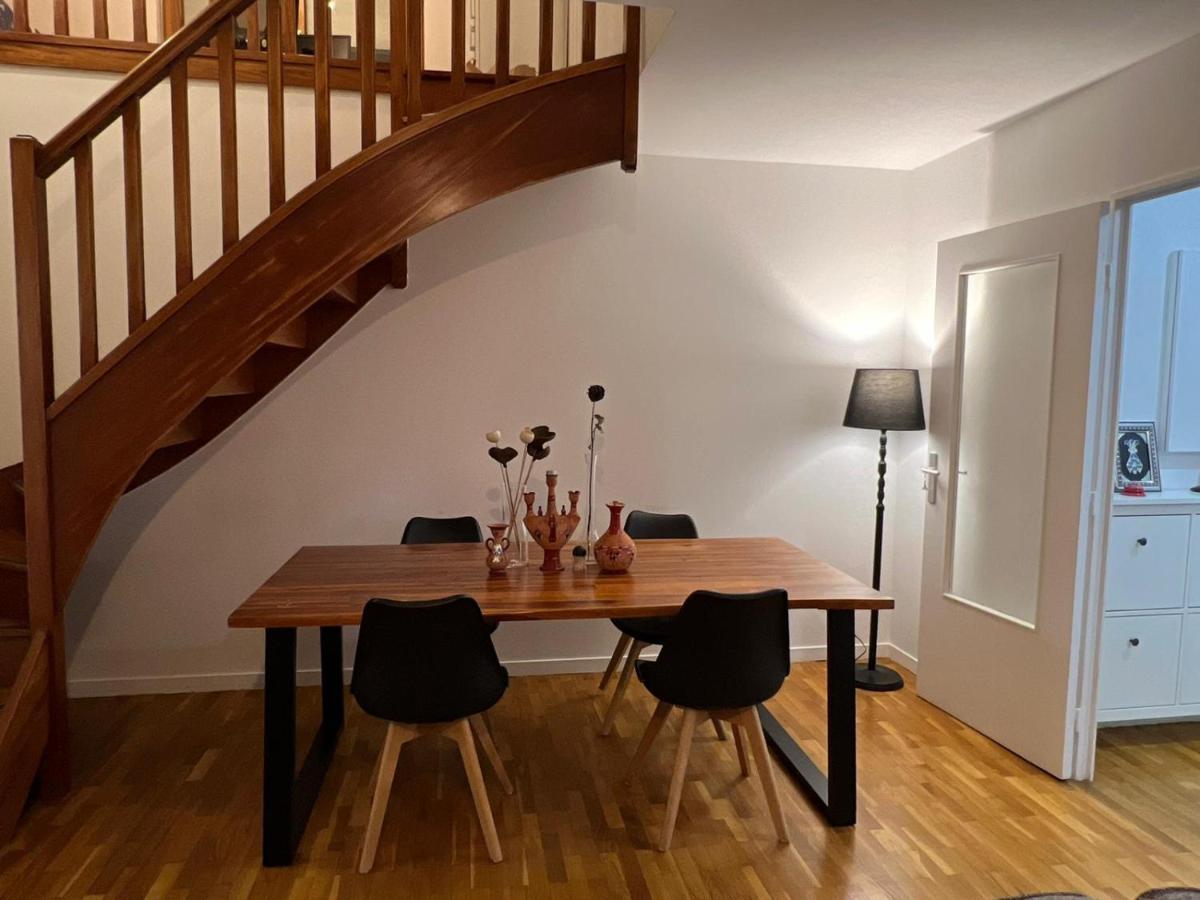 Entire Apartment With Terrace Paris Luaran gambar